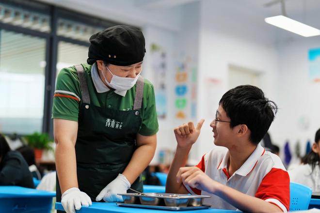 瑶海区“校园餐”的温暖实践CQ9电子网站来自合肥市(图1)