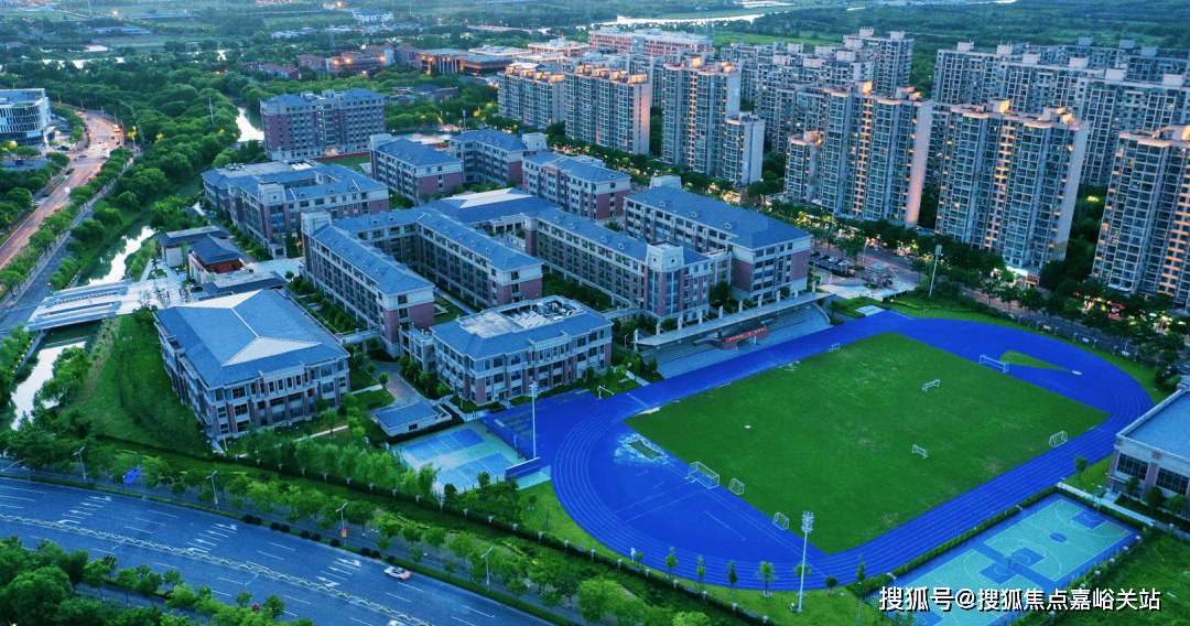 心 - 环境户型价格地址楼盘详情配套电话交房时间配套电话交房时间CQ9电子平台网站西派云间 (售楼处) 首页 - 西派云间销售中(图10)